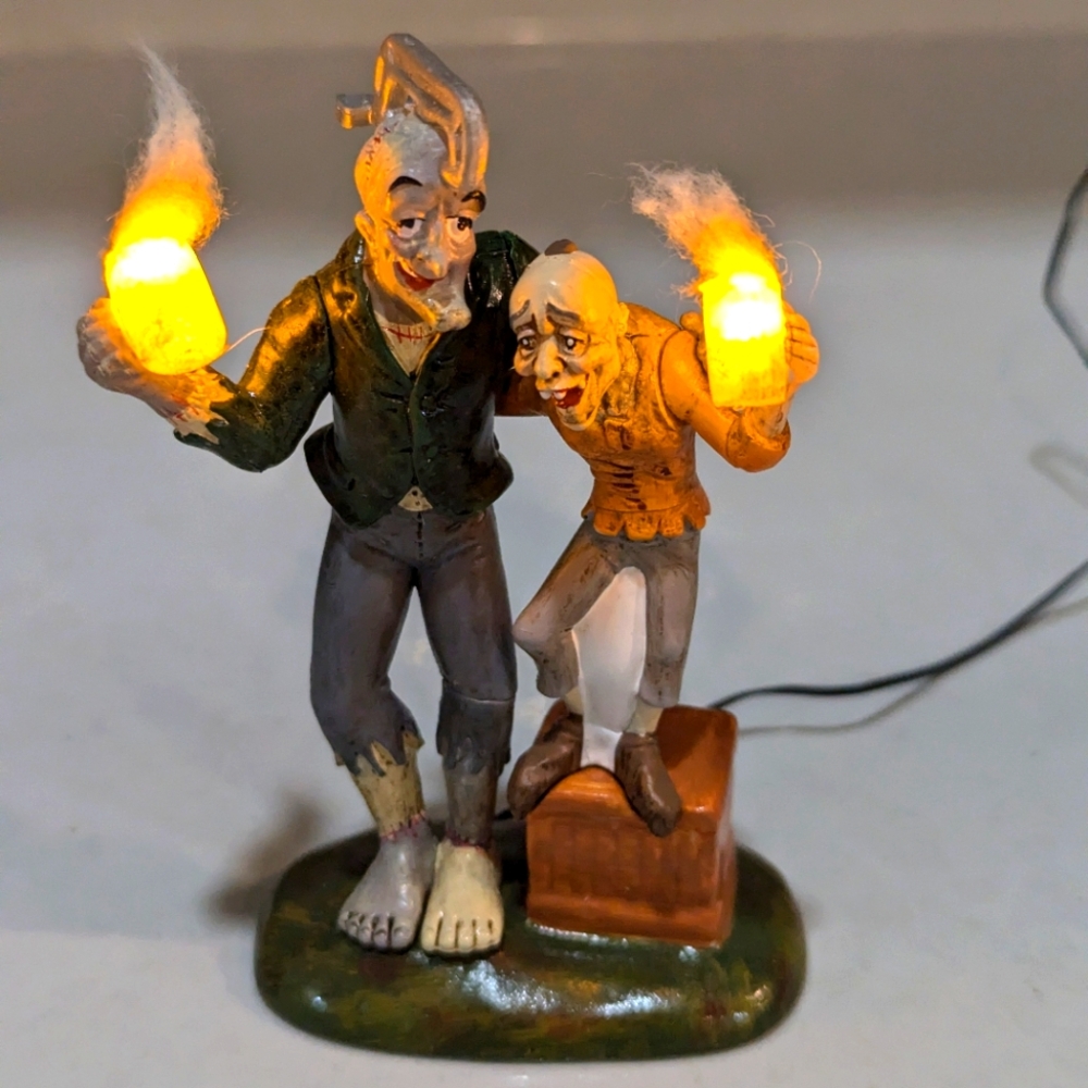 Department 56 Halloween figurine.  Takes 2 C batteries. No flaws